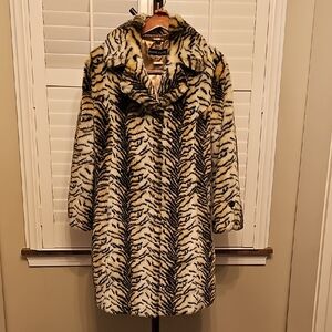 Pamela McCoy Black and Cream Zebra Teddy Jacket